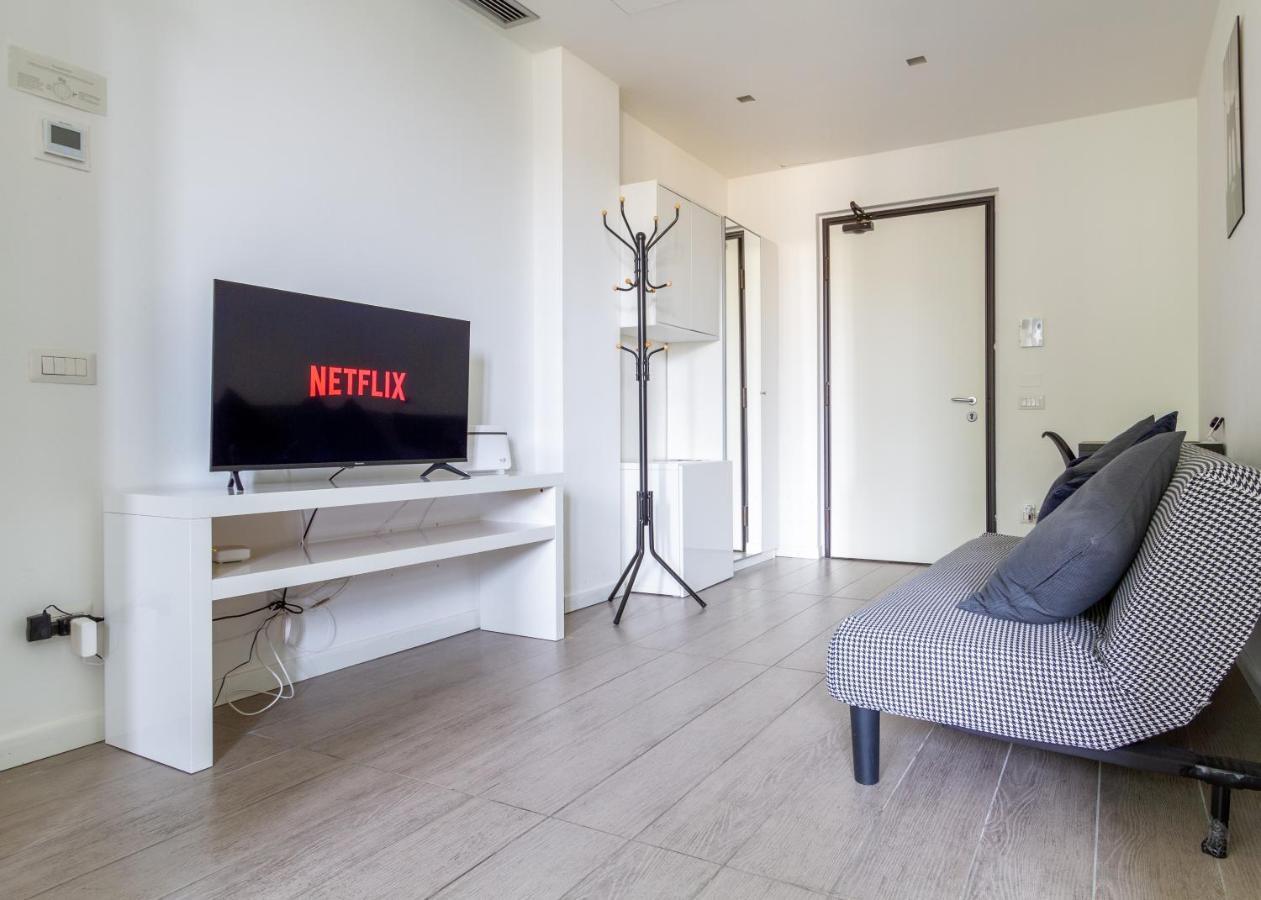 Lux Apartment Milano Metro M2 Экстерьер фото